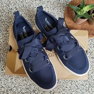 Koolaburra By Ugg Sneakers, 6.5C (Navy)